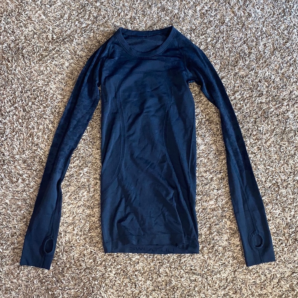 Lululemon Navy Blue Long-Sleeve Size 2